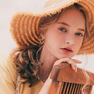 Meet your Posher, Armstrong